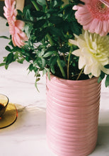 Load image into Gallery viewer, BERTRAN VASE - MARSHMALLOW PINK

