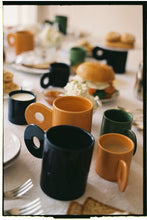 Load image into Gallery viewer, BIG BAGEL MUG - ARANDANOS BLUE
